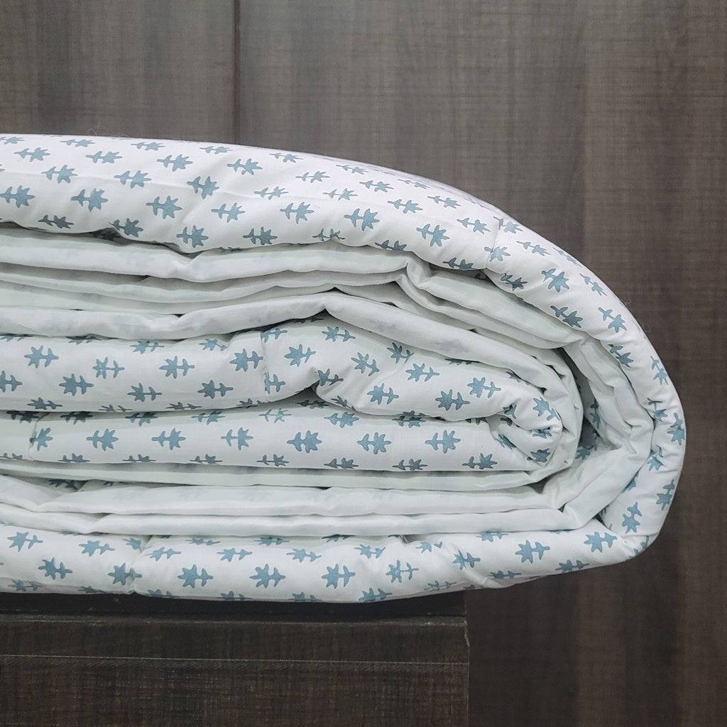 Summer Quilt/Bed Cover "Cornflower"