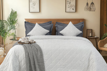 Summer Quilt/Bed Cover "Cornflower"