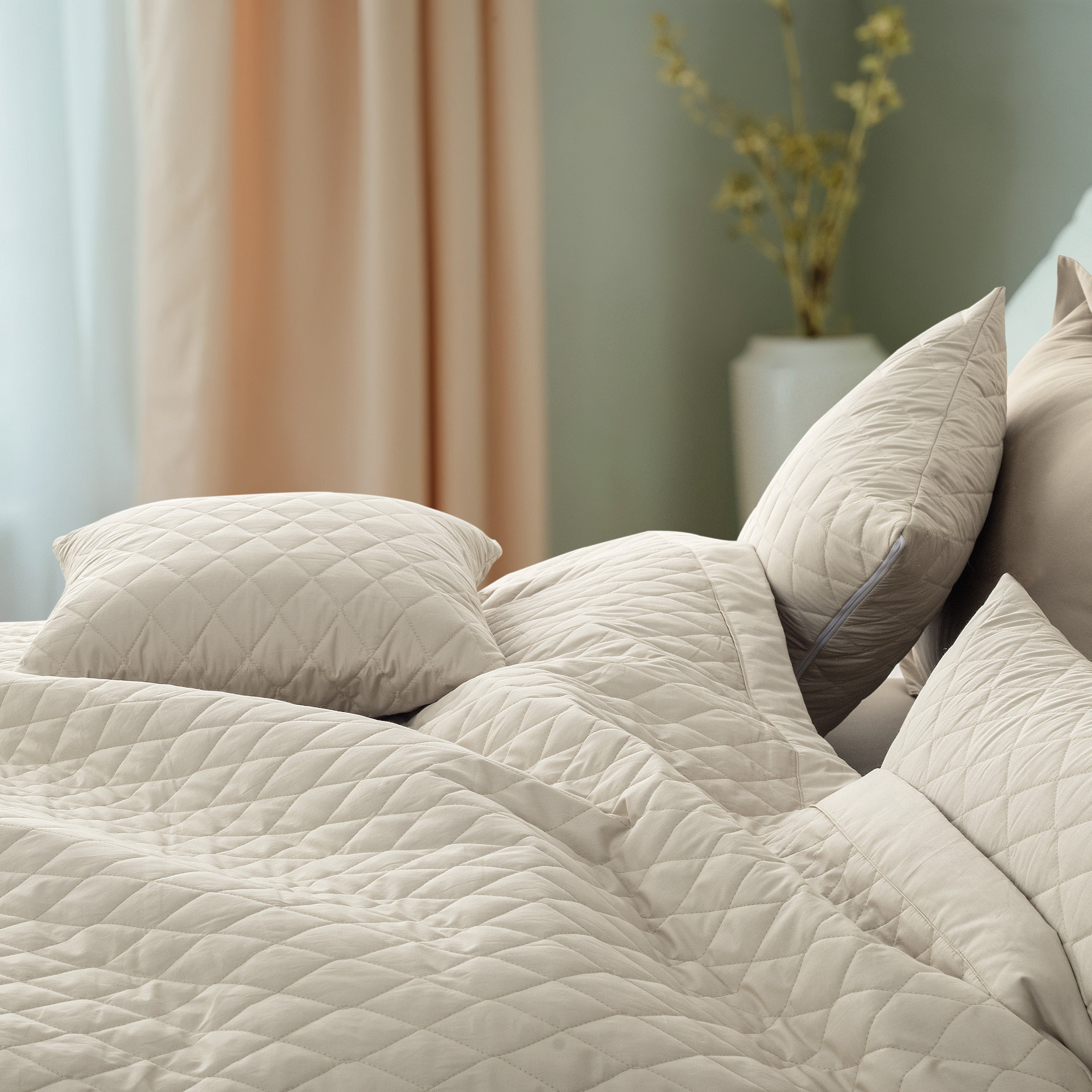 Quilted Cushion Cover - Ecru - LOVE FOR WHITE                                                          