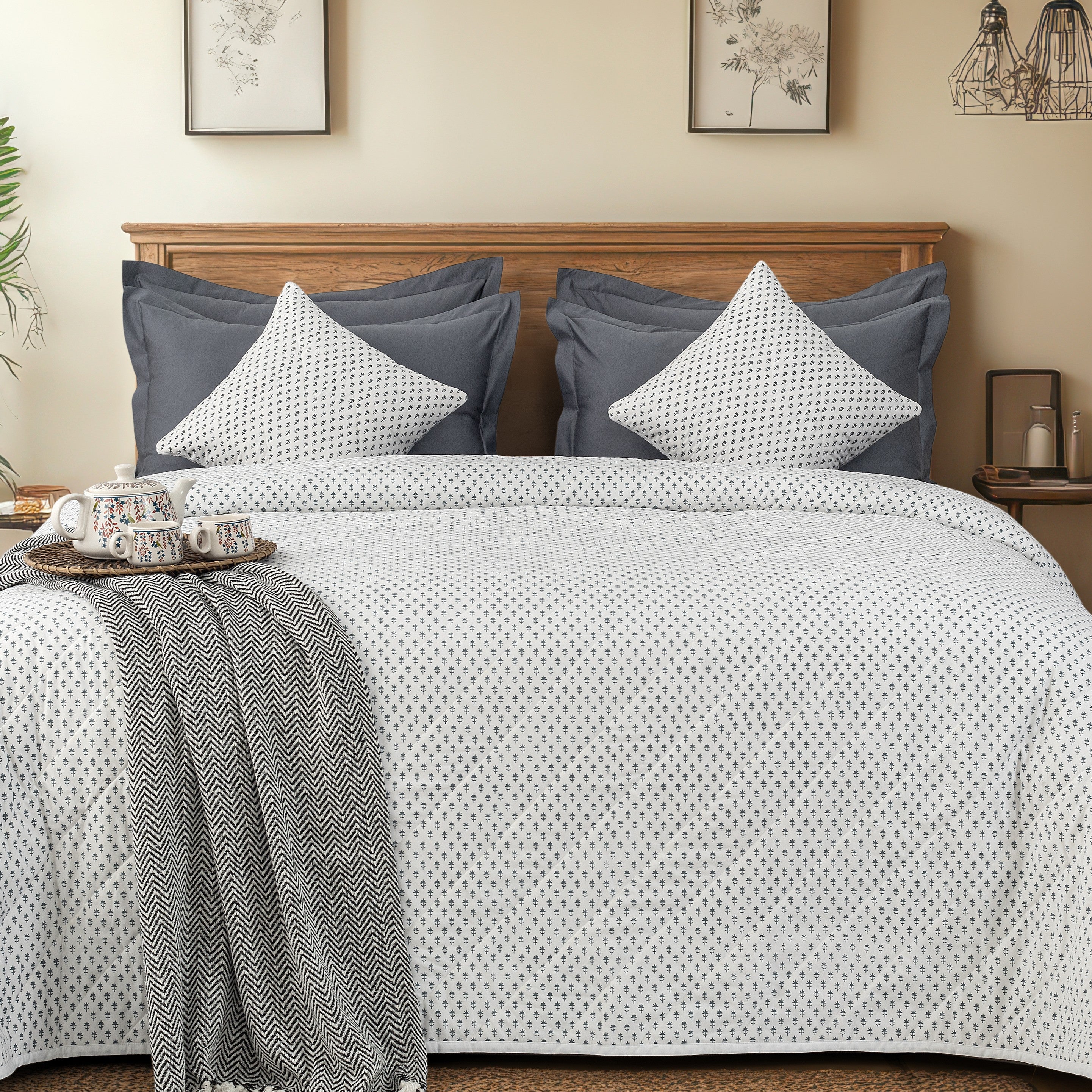 Summer Quilt/Bed Cover "Cornflower" - LOVE FOR WHITE                                                          