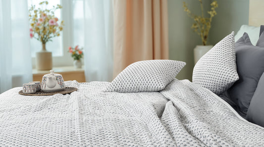 Summer Quilt/Bed Cover "Cornflower"