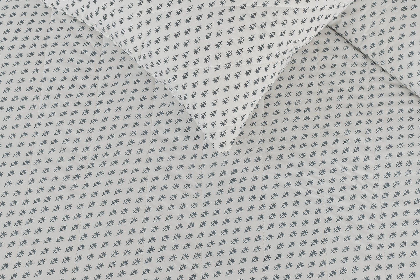 Summer Quilt/Bed Cover "Cornflower"