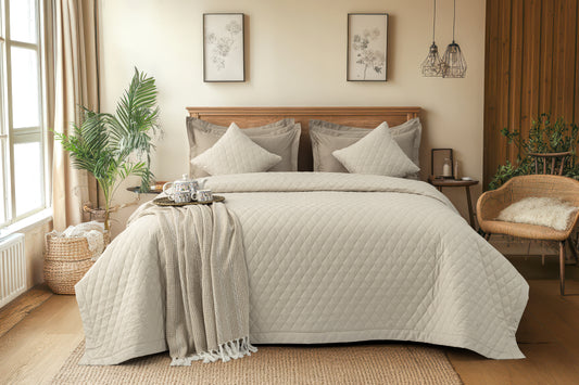 Summer Quilt/Bed Cover - Ecru (Light Beige)