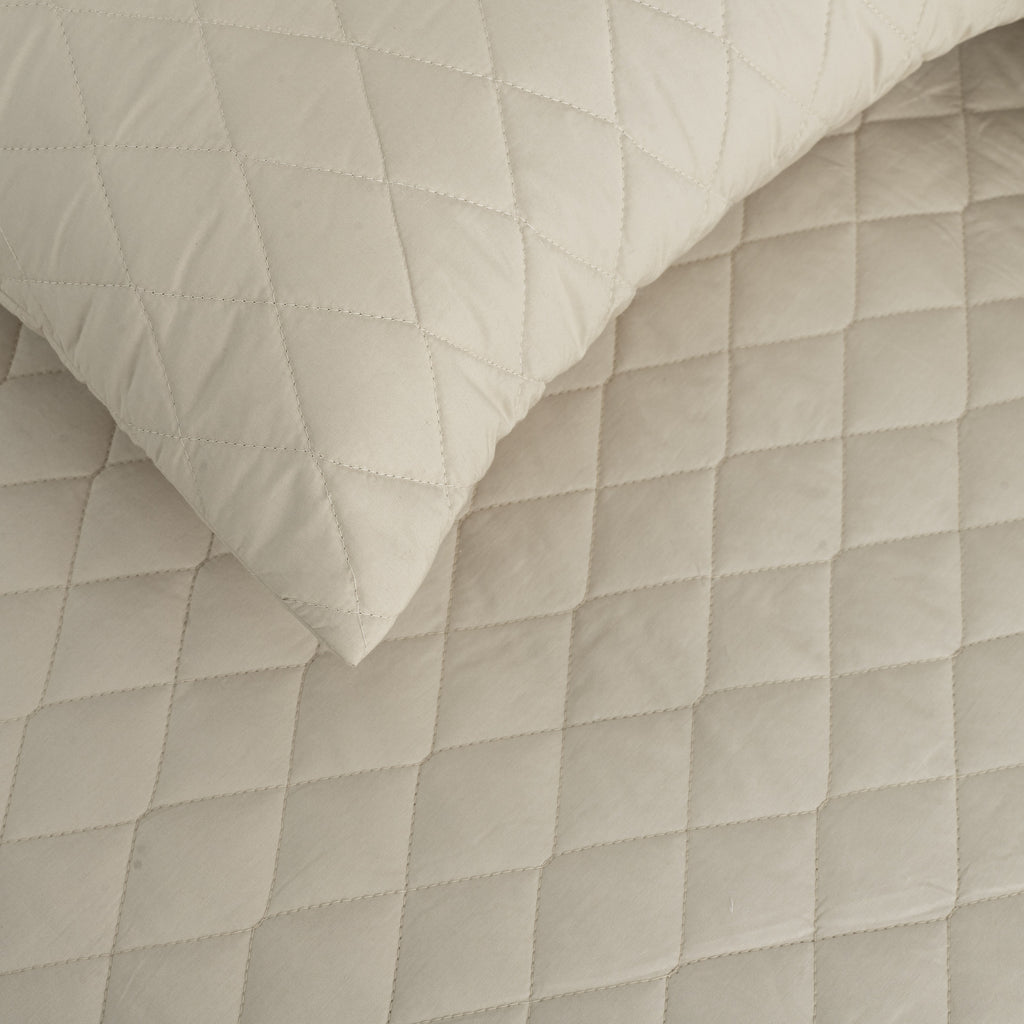Quilted Cushion Cover - Ecru - LOVE FOR WHITE                                                          