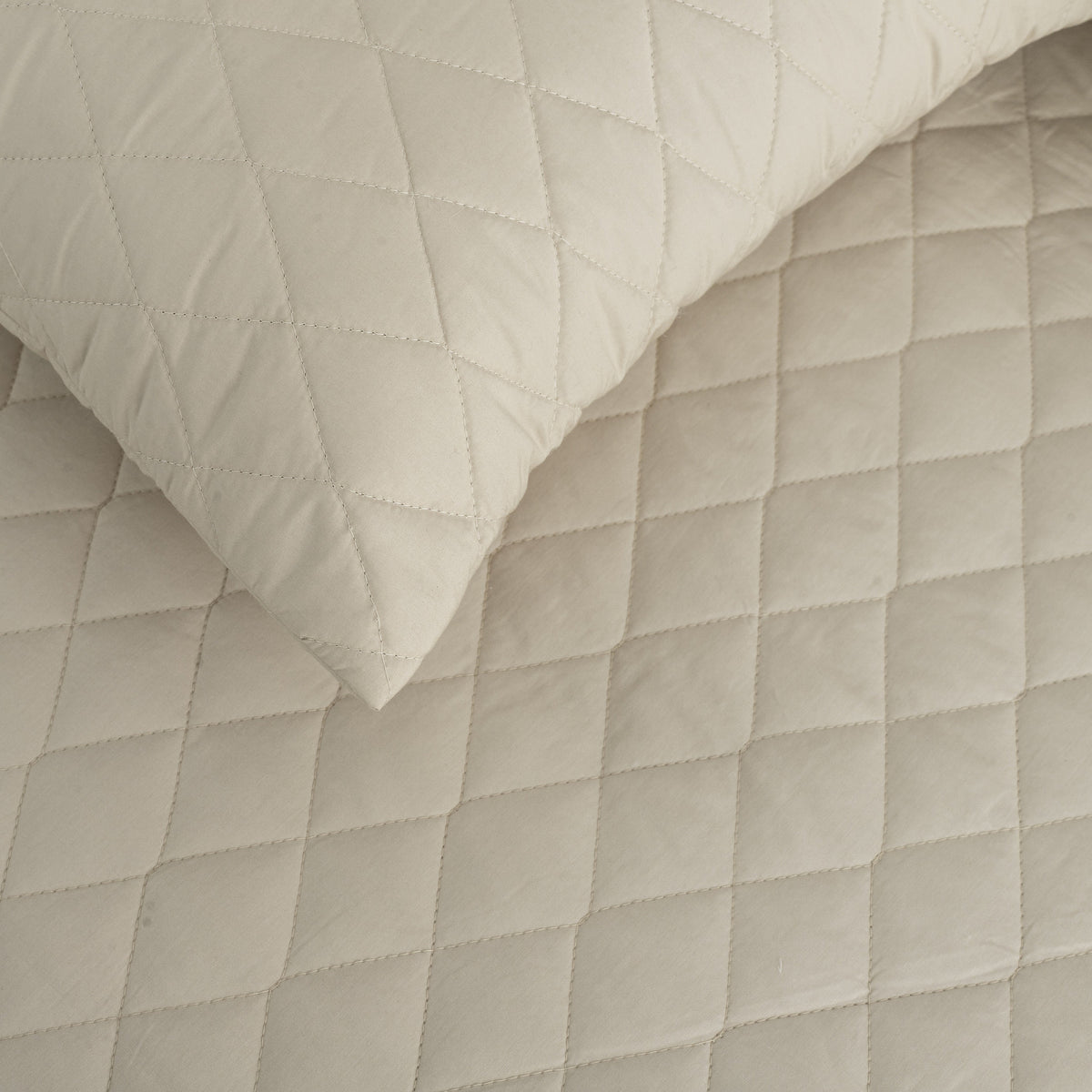 Quilted Cushion Cover - Ecru - LOVE FOR WHITE                                                          