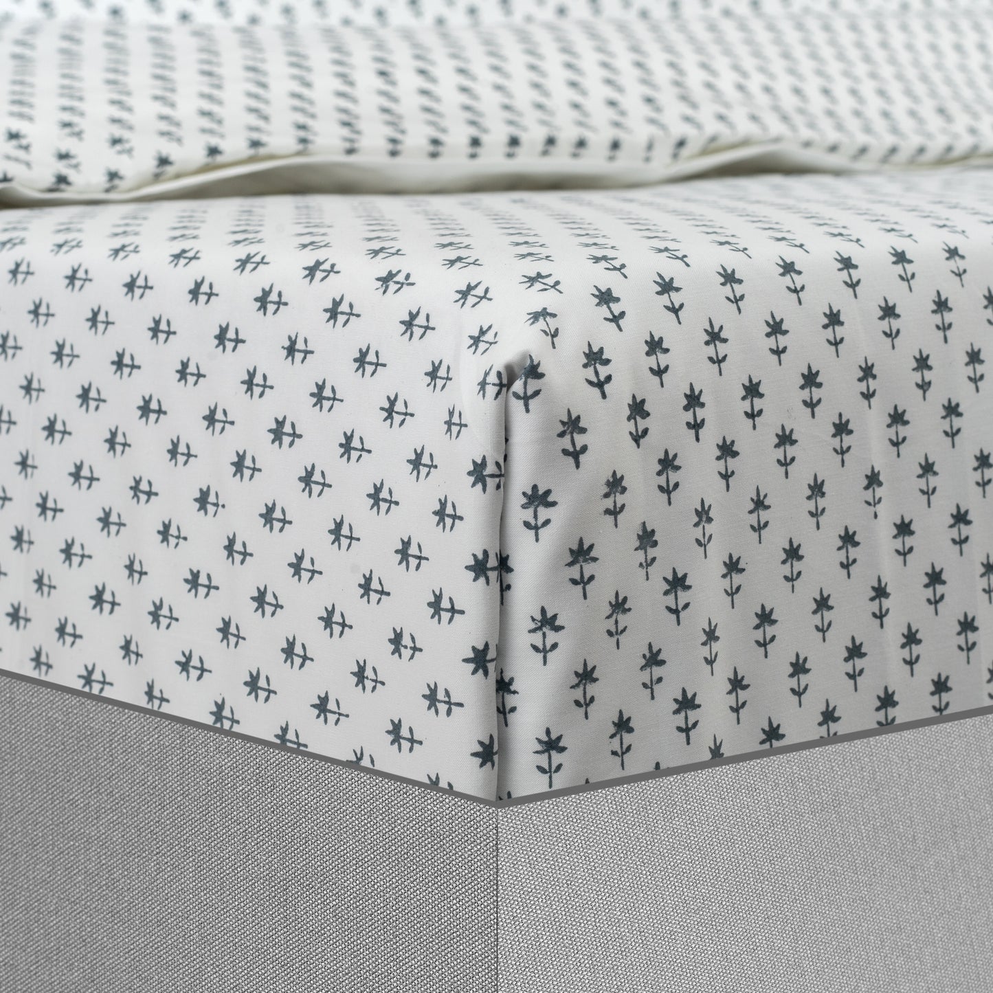 Fitted Sheet Hand Block Printed - Cornflower - LOVE FOR WHITE                                                          