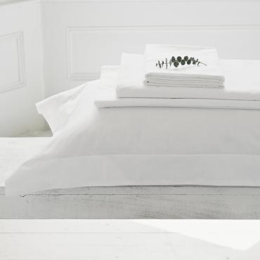 Plain White 300TC University Set - LOVE FOR WHITE                                                          