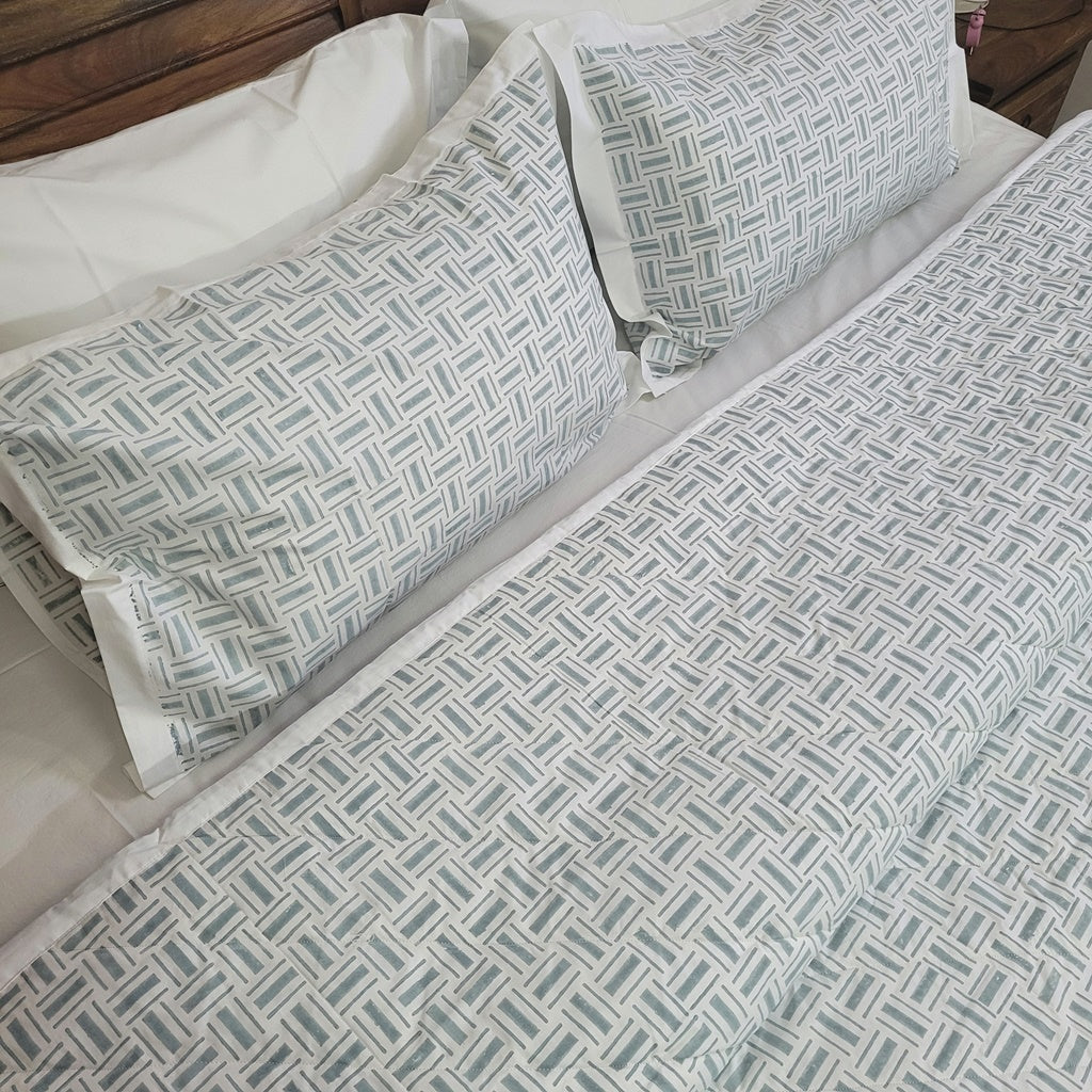 Summer Quilt/Bed Cover - Crossroads