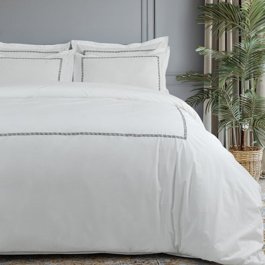 Duvet Cover Embroidered "Maze" - LOVE FOR WHITE                                                          