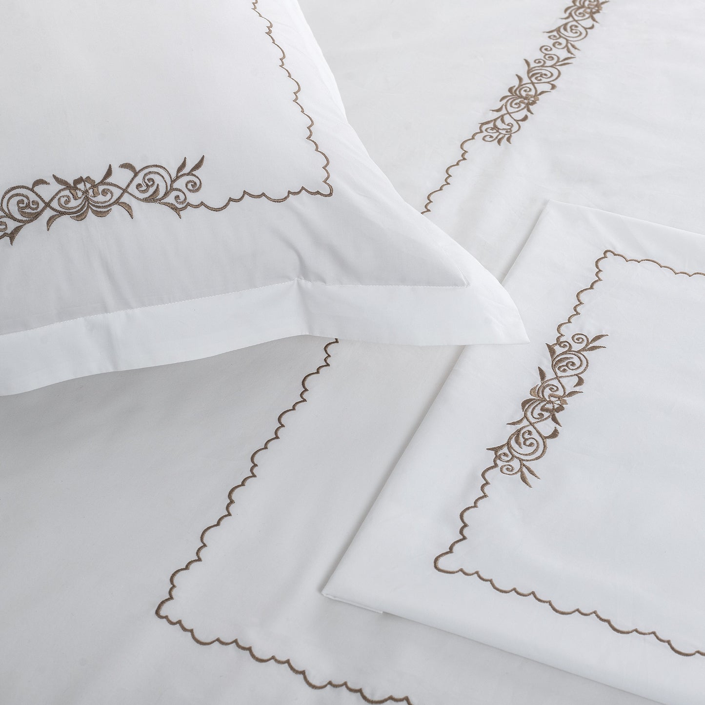 Bed Sheet Embroidered - Iris