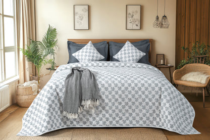 Summer Quilt/Bed Cover "Tree of Life"