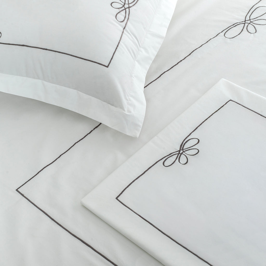 Bed Sheet Embroidered - Knots of Love