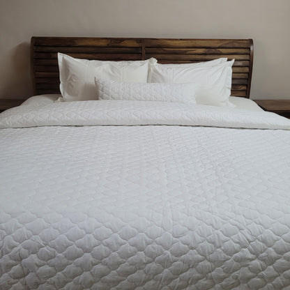 Summer Quilt/Bed Cover - White