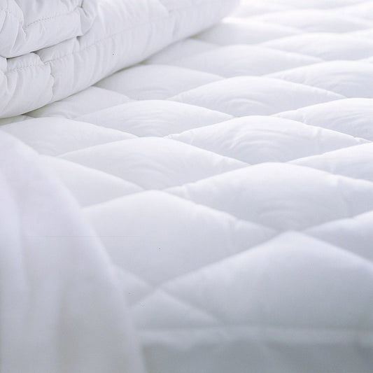 Love for White Luxury Mattress Protector - Water resilient