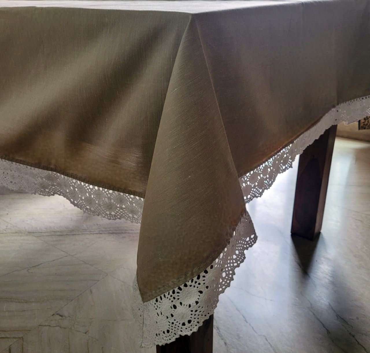 Love For White -Linen Table Cloth Crochet Border - Natural